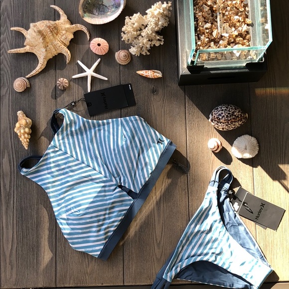 🦋HURLEY🦋 - Picture 2 of 7